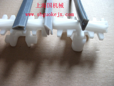 【上海掛瓶條批發(fā)|掛瓶條報(bào)價|風(fēng)送線耐磨條批發(fā)|摩擦條供應(yīng)】價格,廠家,圖片,輸送機(jī)械配件屬具,上海國可機(jī)械設(shè)備-